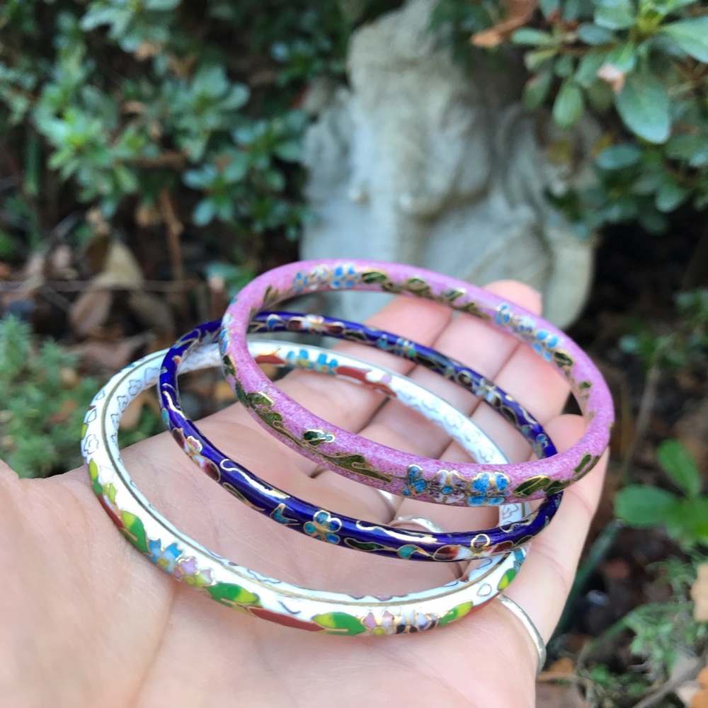 3pc. Floral Bangle Set 🌸 - Picture 2 of 5